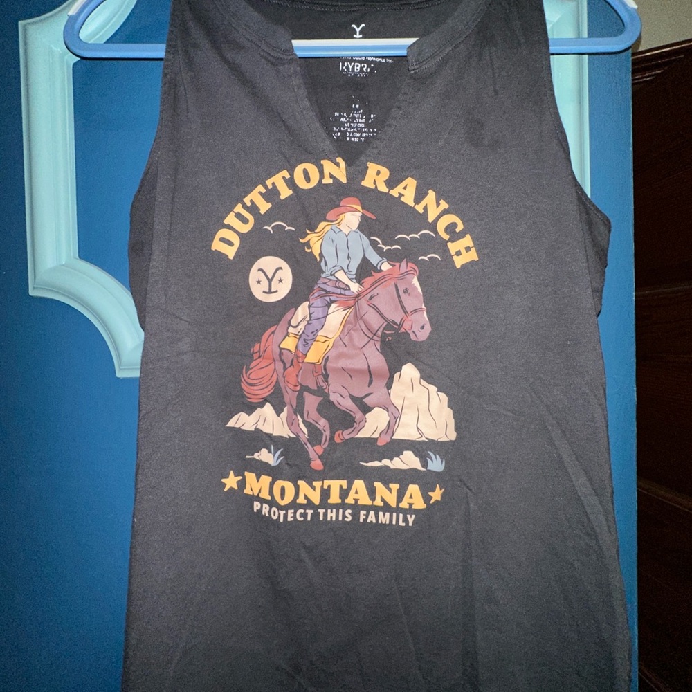 Torrid Black Graphic Tank Top